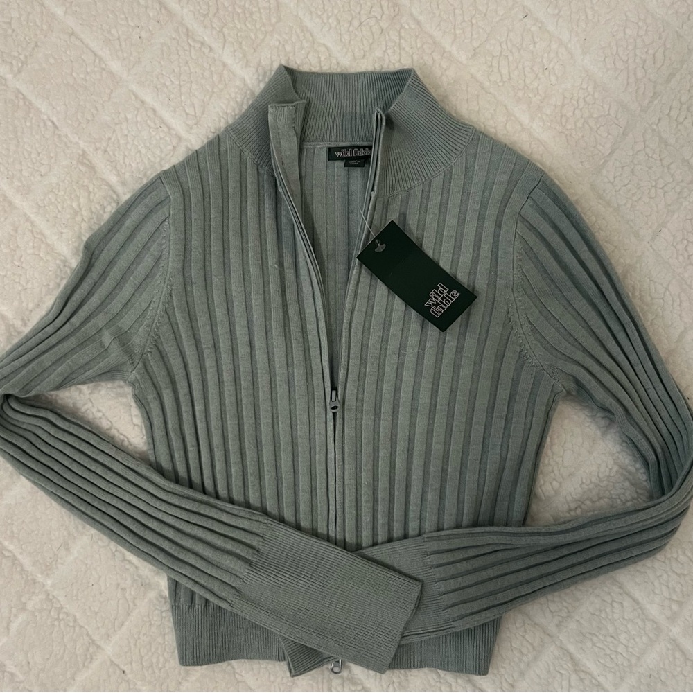 Target Sweater Double Zip Up Top
Never Worn 
Size XS